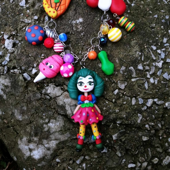 🤡🎪Clown Girl 🛼🎠Necklace 🎈🎉 - Picture 8 of 8